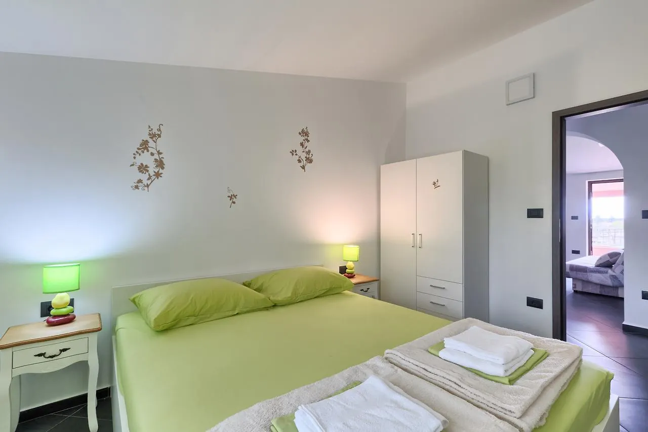 Apartments Ines Pula