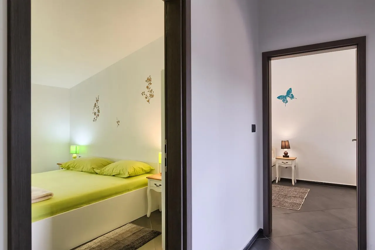 Apartments Ines Pula